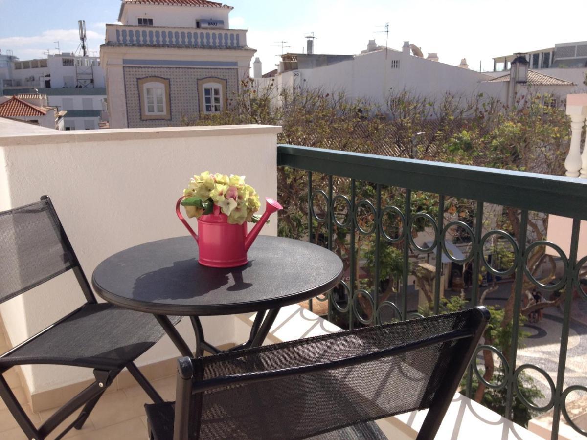 Bed & Breakfast Bedrooms Ap Garden Lagos